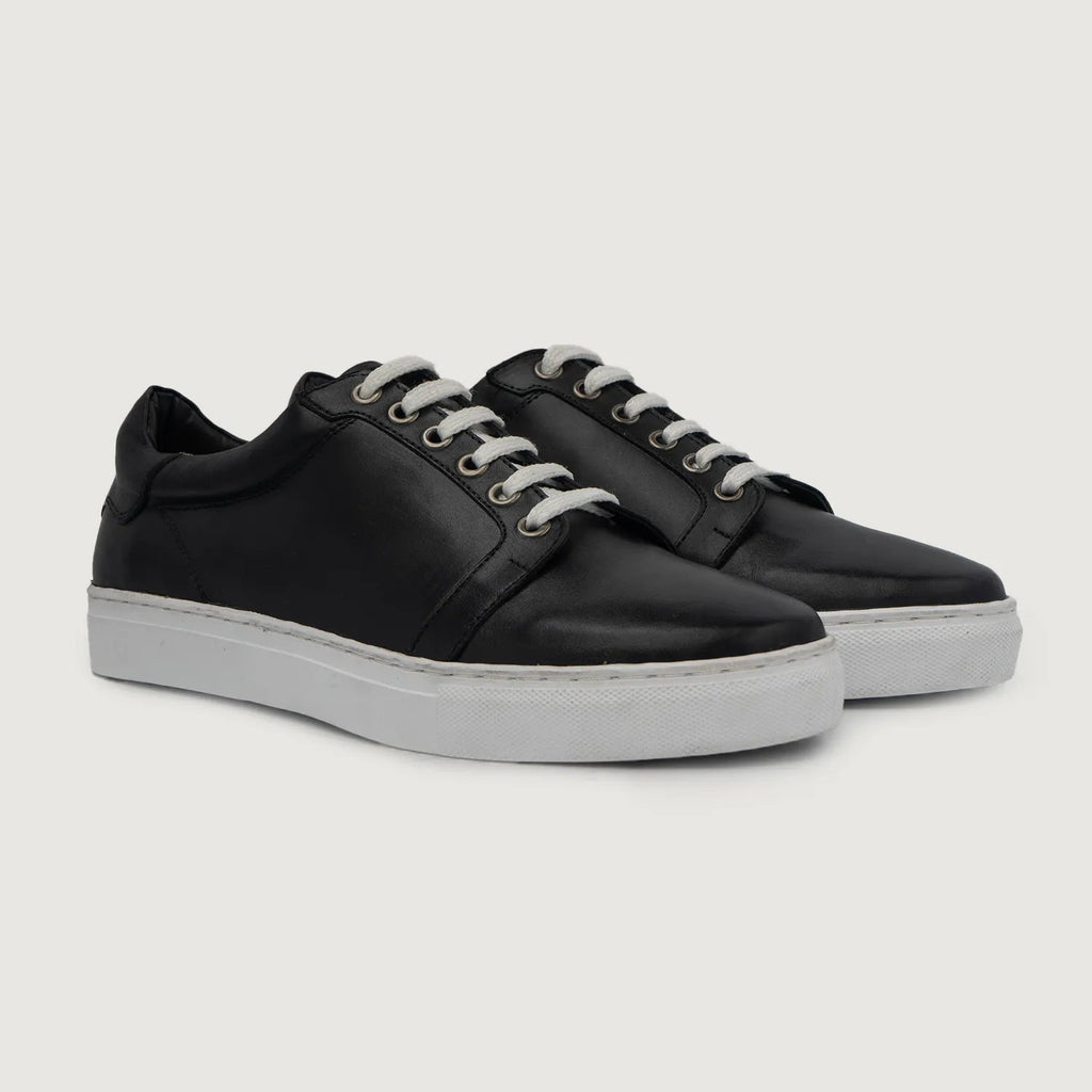 Carter Runn White Leather Sneakers