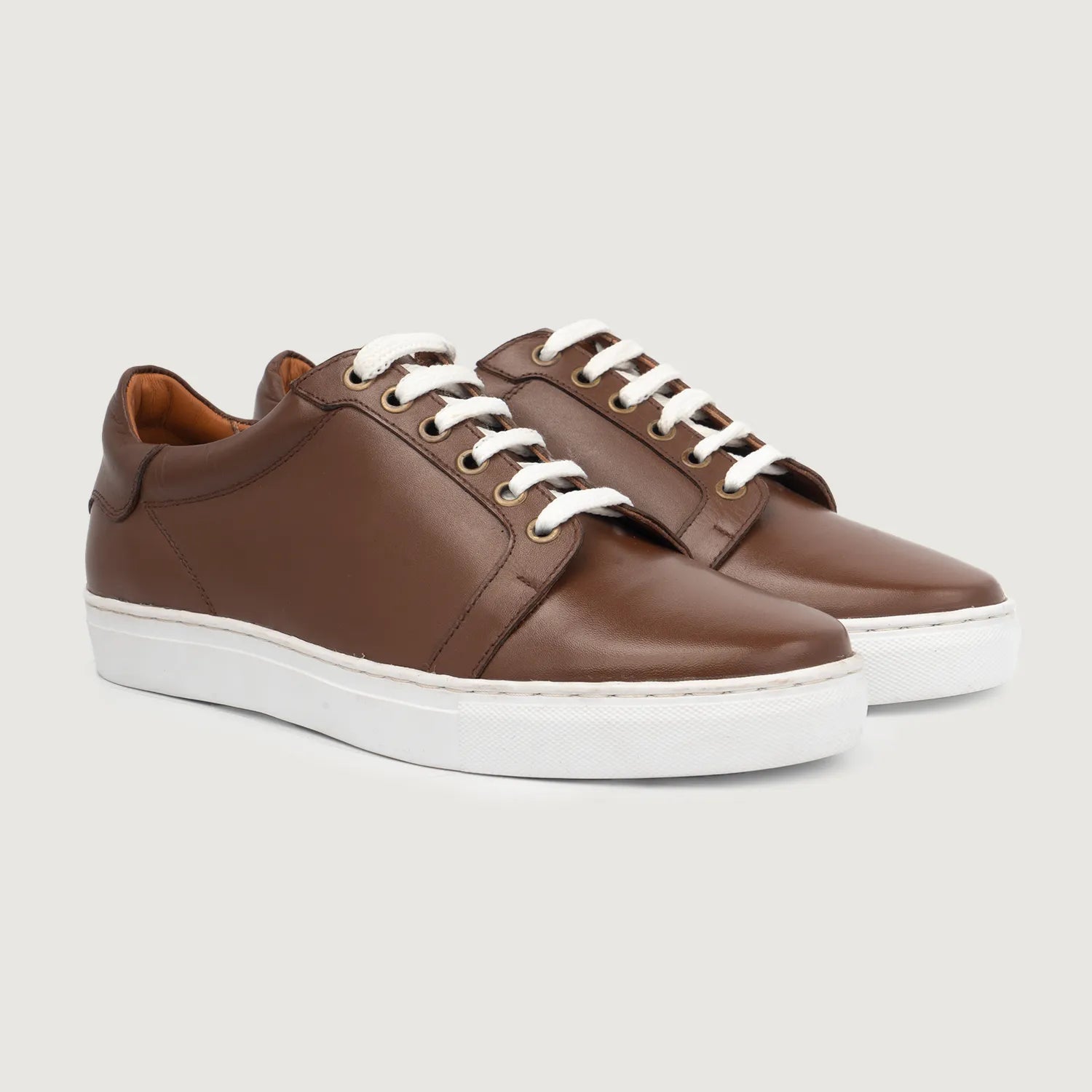 Carter Runn White Leather Sneakers
